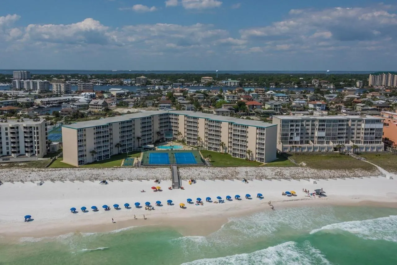 Holiday Surf And Racquet Club 101